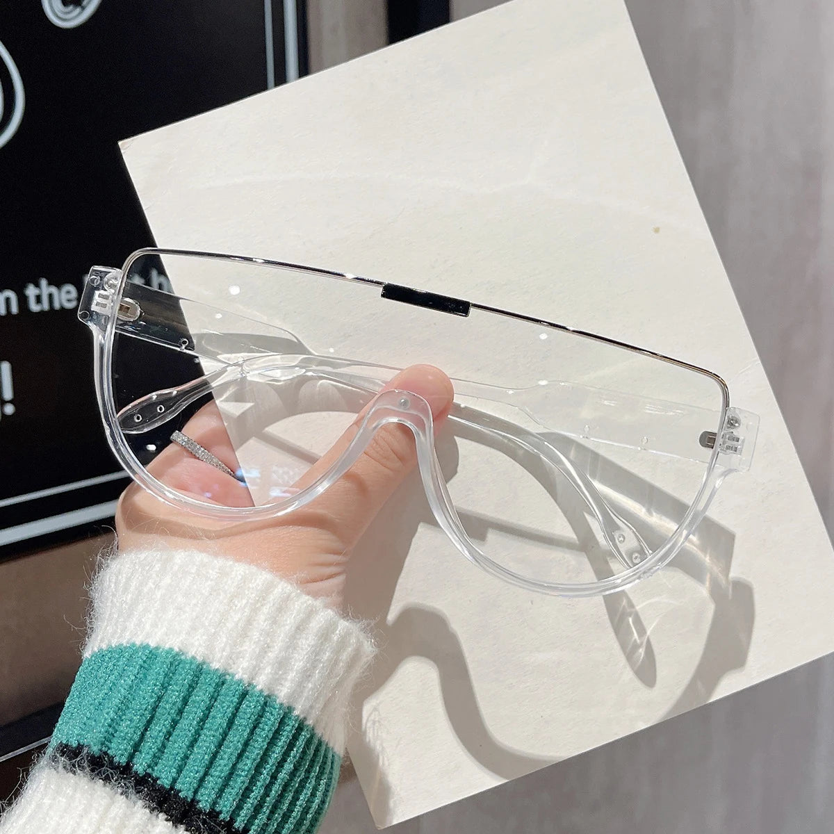 Vintage Semi-round Sunglasses Women Fashion Monoblock 2024 New Design Outdoor Goggle Shades Ins Trending UV400 Eyewear